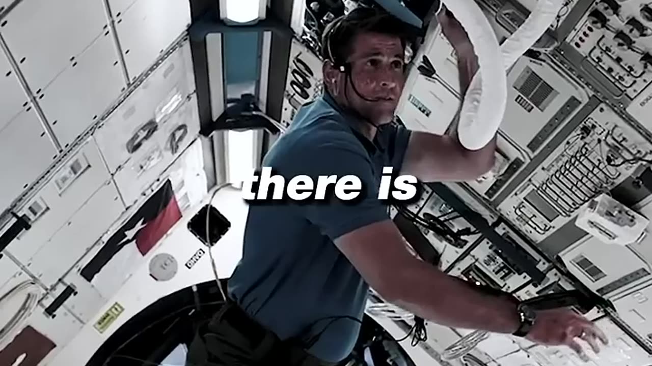 Called from space to say goodbye to his family😔 #movie #series