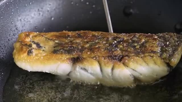 how to sear a piece of fish