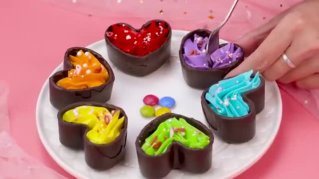 Easy & Wonderful Cake Decorating Tutorials | So Tasty Balloon Chocolate Bowls Cake Idea