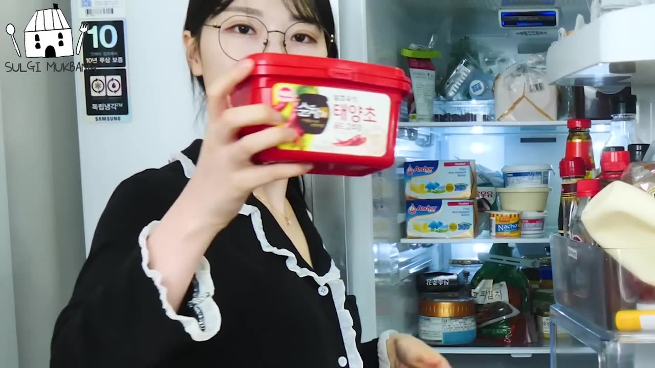 ASMR MUKBANG_ 직접 만든 불닭 버섯 양념치킨 소세지 먹방 _ 레시피 FRIED CHICKEN AND FIRE NOODLES EATING