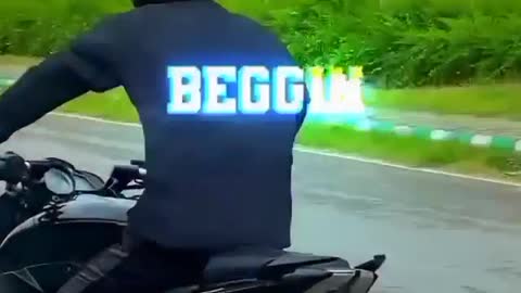 Biker felll