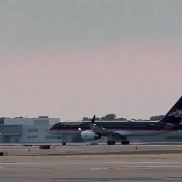 🍊🚨Trump Plane Lands Safely After Being Diverted To Billings Due To A Mechanical Issue🙏🙏🙏