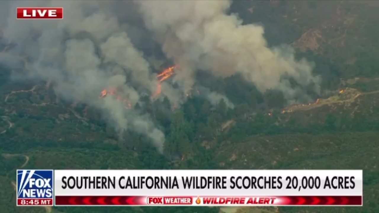 Southern California wildfire scorches 20,000 acres 0% contained