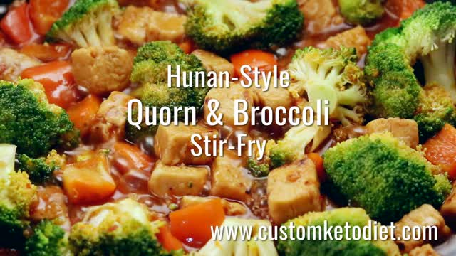 Keto Hunan-Style Quorn and Broccoli Stir-Fry