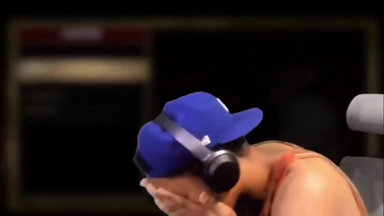 'She kinda bad tho' - Iberleezy