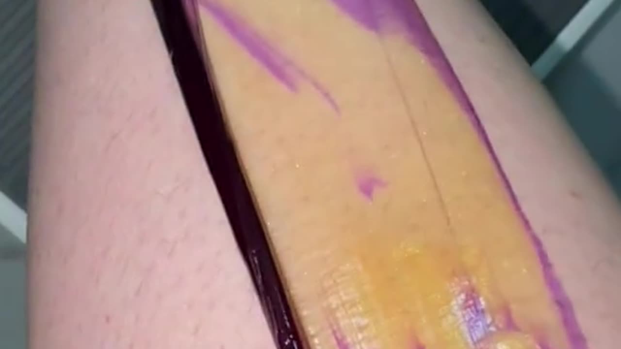 Leg Waxing with Sexy Smooth Purple Seduction + Golden Allure Hard Wax by @skin.boss_