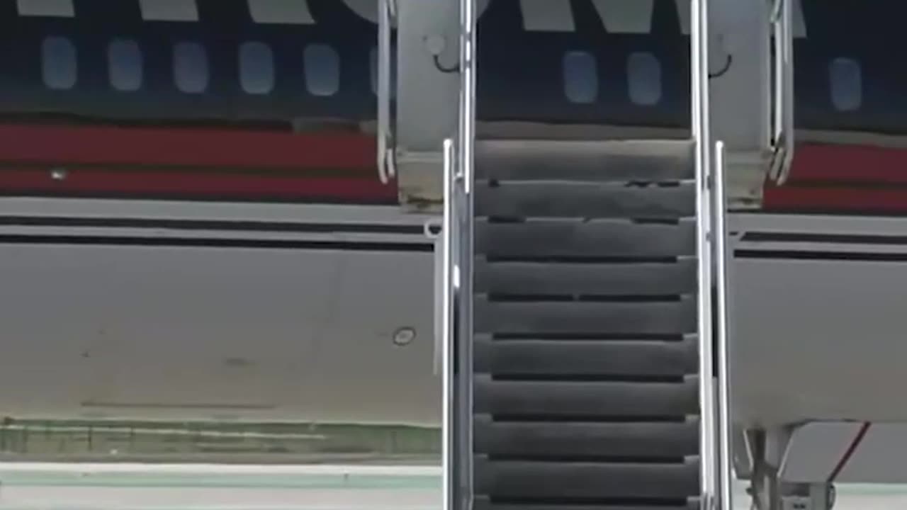 Trump Force One lands in Dayton, Ohio