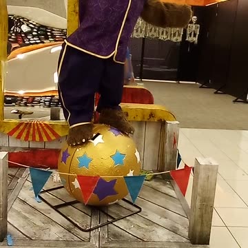 SPIRITS HALLOWEEN STORE SOUTH RIDGE MALL WI