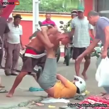 OFF-DUTY COP PERFORMS IMPROMPTU TRANSGENDER SURGERY ⚥ ON A THUG TRYING TO ROB HIM