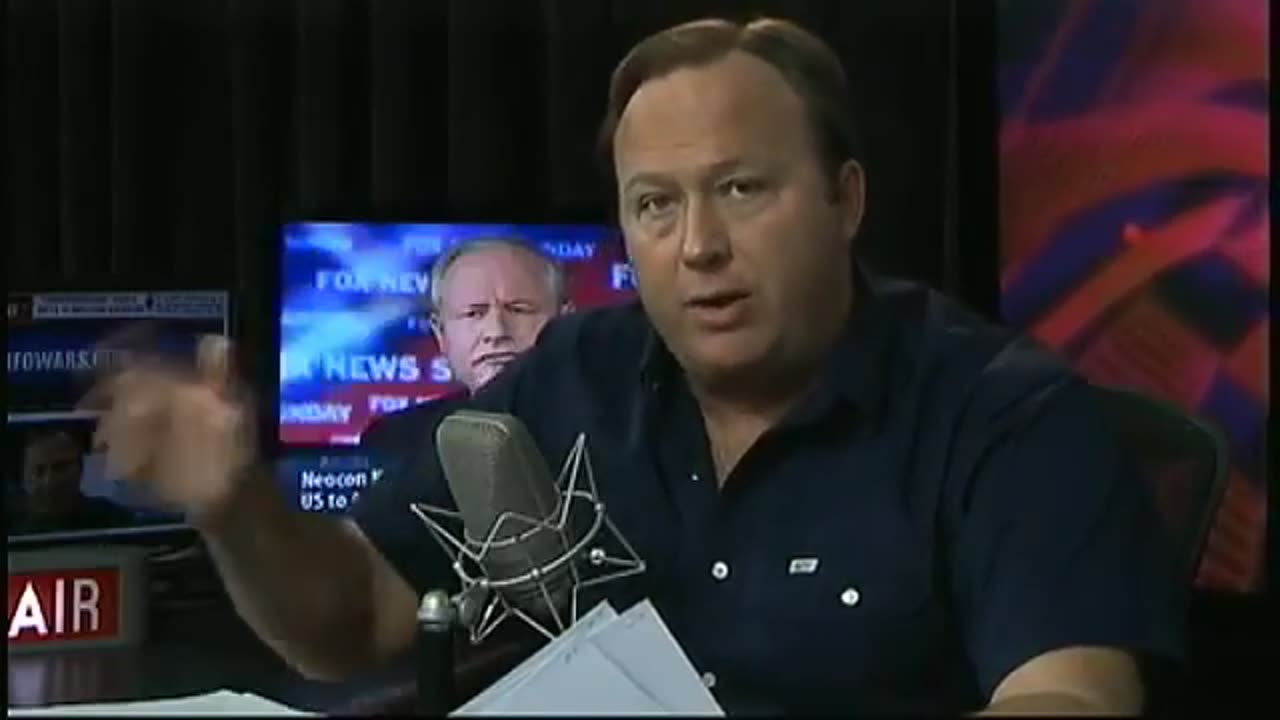 04-28-11 Alex Jones, New Obama Birth Certificate is a Forgery! 1_3