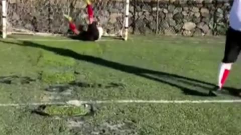 Funny guy must watch