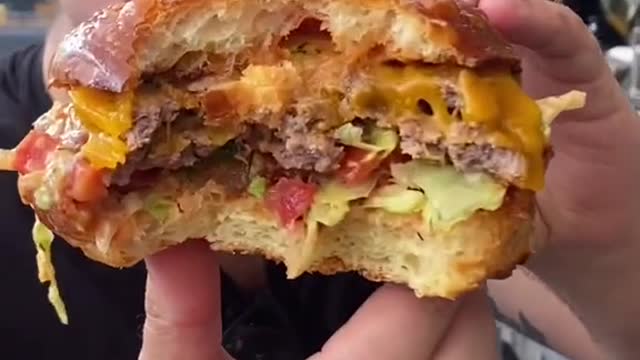 Cheesebeef burger