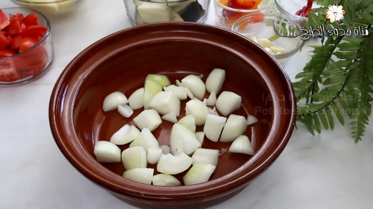 Cooking Turkish meat pot in this luxurious way in the oven makes it a treat for guests!