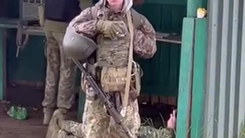 Ukrajinští nacisté nasazují děti už i na frontové linie