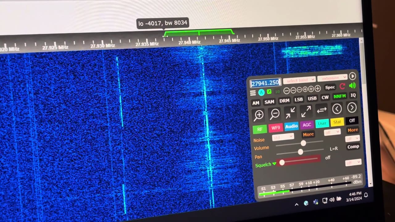 464.550 MHz FM Voice Comms + Data Bursts Very Busy Frequency UHF Business Band 08 01 2024