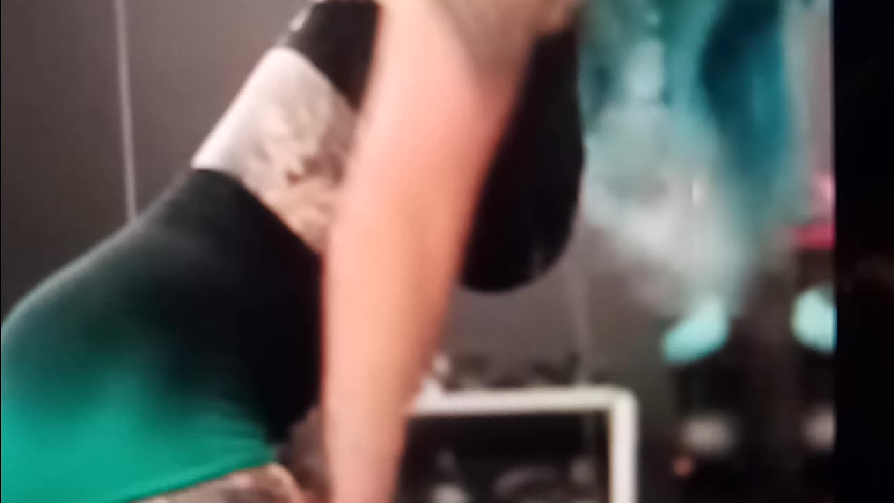 Anime girl putting in work