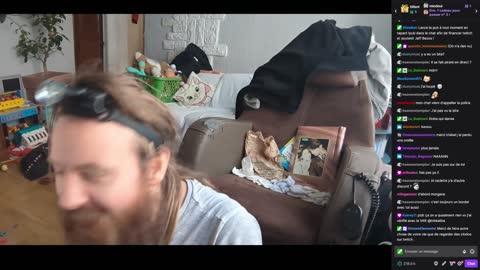 2023-01-12 (1bis.2) - Discord et avocat - Twitch Triskelina (version avec chat)