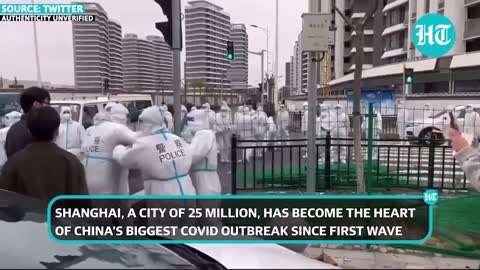 Shanghai: Cops in Hazmat suits scuffle with residents amid protests over Covid policy I On Cam