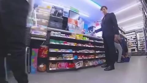 Western vs Eastern Food Delivery