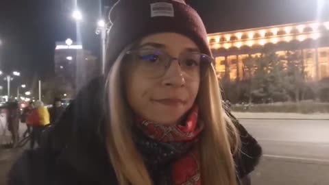 Articolul a fost eliminat, tot noaptea. Protestatarii se aduna in Piata Victoriei !