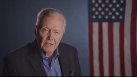 Jon Voigt STANDS UP For DJT In EPIC Speech