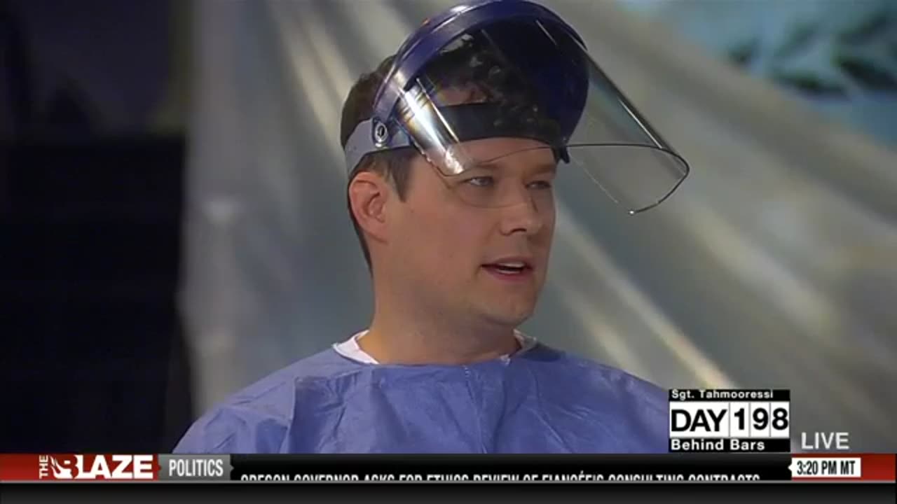 3 Beck Uses Spaghetti to Demonstrate How Ebola Spreads (13.20, )