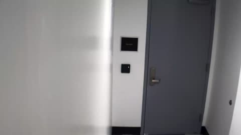 6144RHOBG2G201ABStairwayLobbyEntry_2021-01-06_23h20min03s373ms.mp4