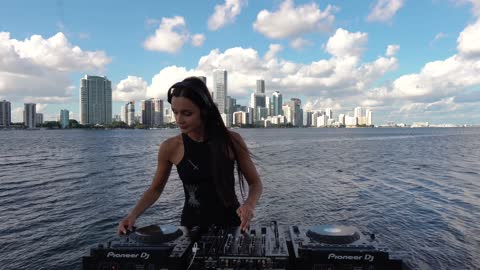 Korolova - Live @ Miami