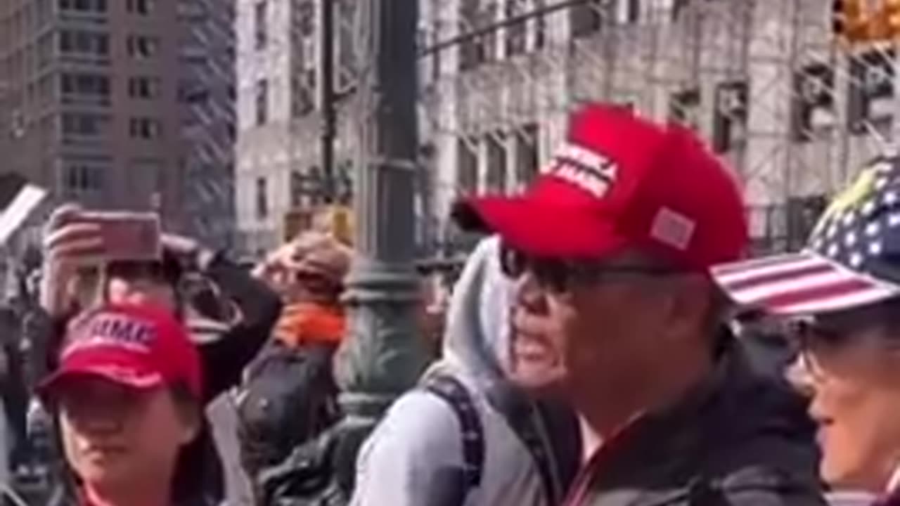 Immigrants from Communist China gives reason why Chinese Americans support Trump