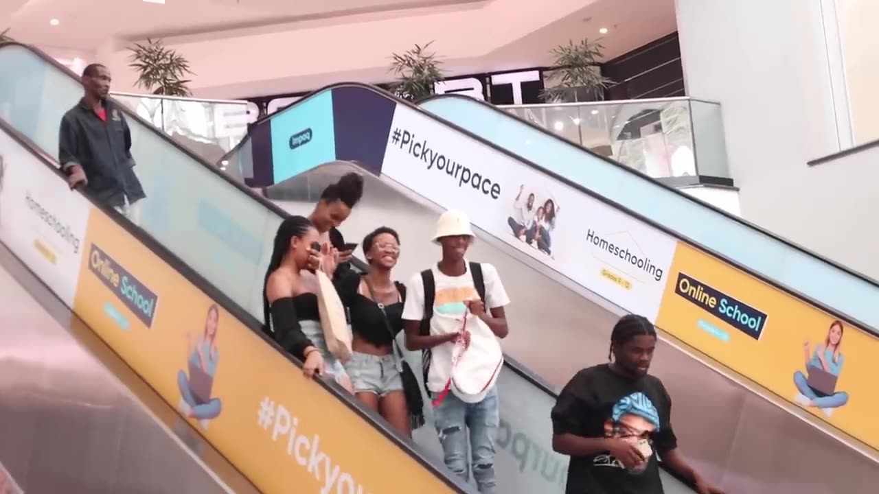 MANTHONG ON THE ESCALATOR PRANK