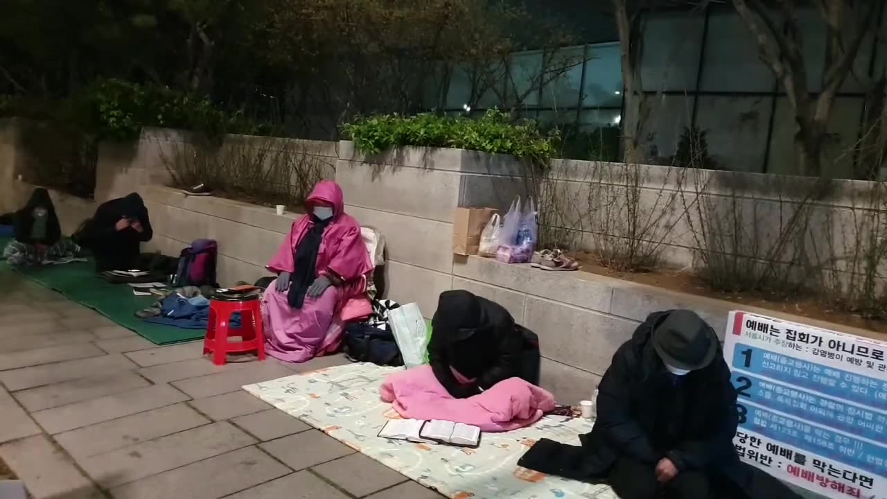 20200411_V3_S02(QYflD-w4AeI)청와대앞 7인의 용사들이 이나라를 구하다