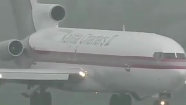 Kalitta 727 Noisy Take Off