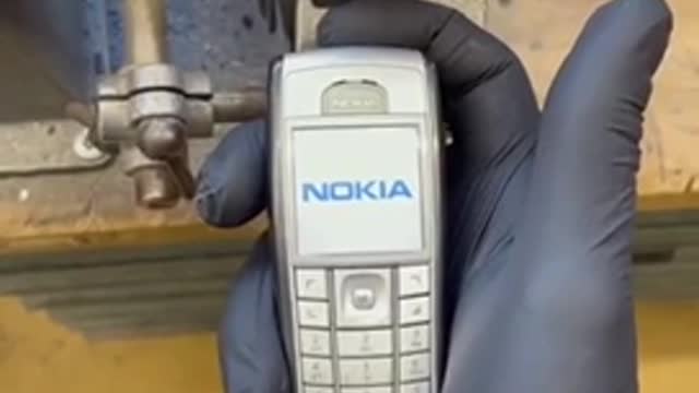 iPhone Vs nokia