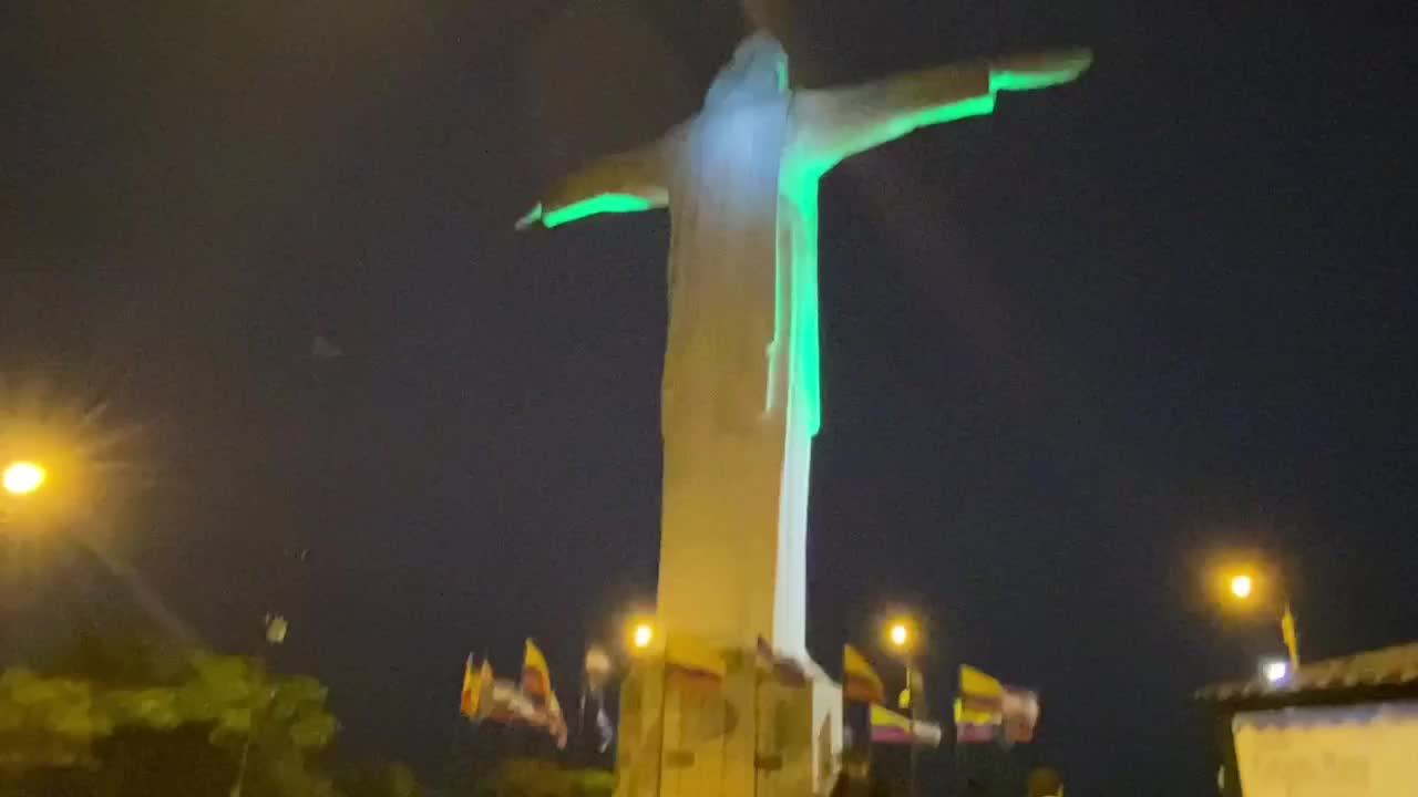 Subiendo a Cristo Rey en Cali Colombia