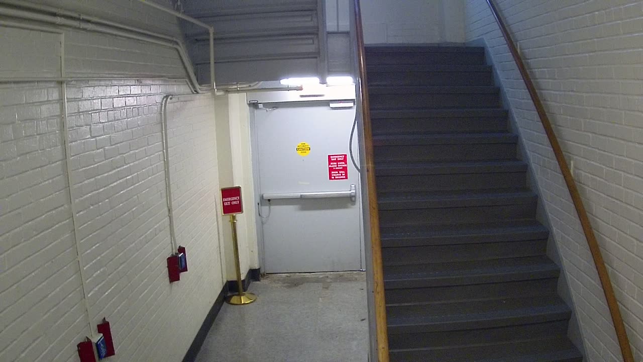 3872FHOB01Stair8_2021-01-06_16h37min16s107ms.mp4