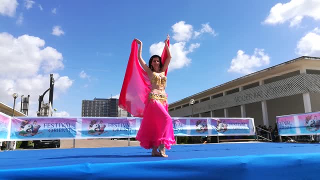 Olga Najma Amidala al festival dell'oriente