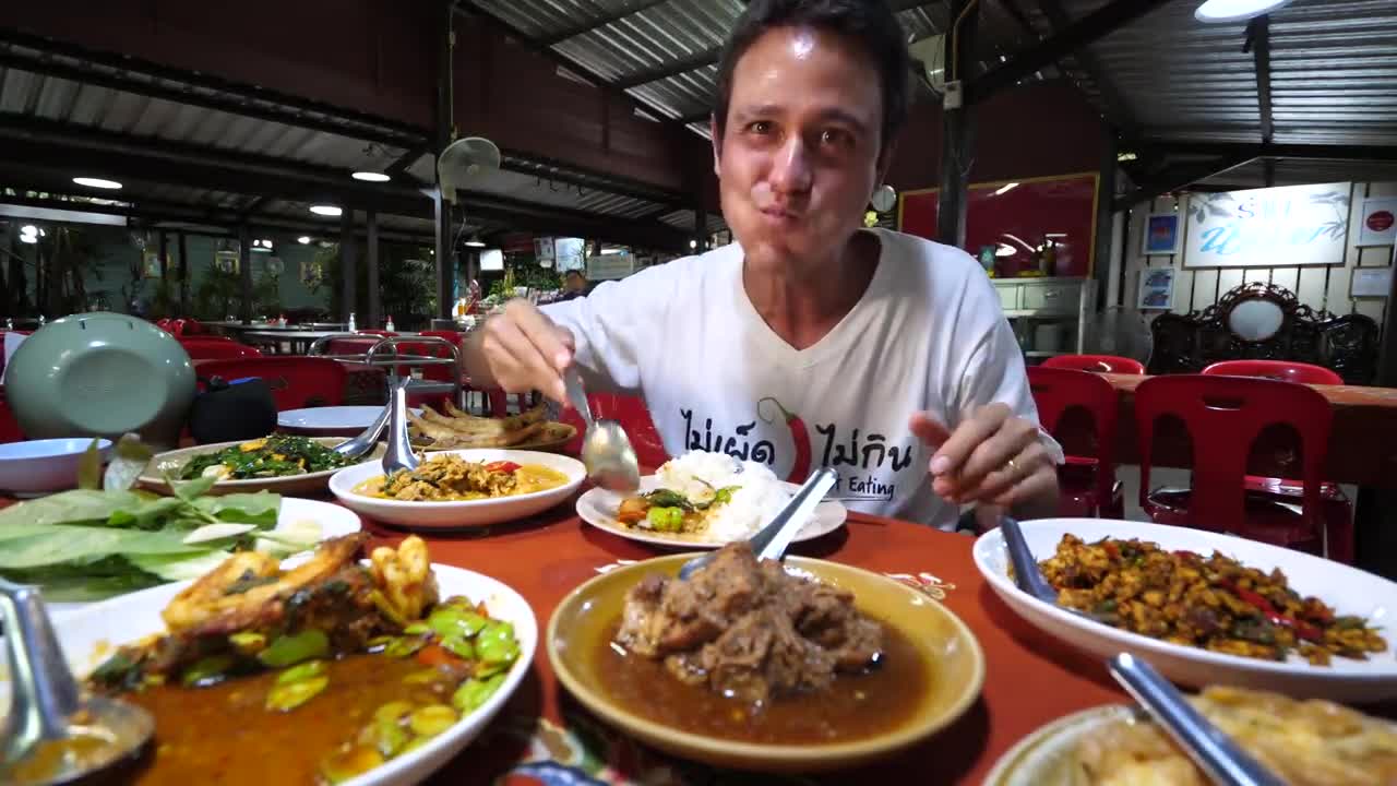 Eating 14 DAYS SPICY THAI FOOD in Phuket!! Ultimate Food Travel Guide!! [THAILAND IS RE-OPENING!!]