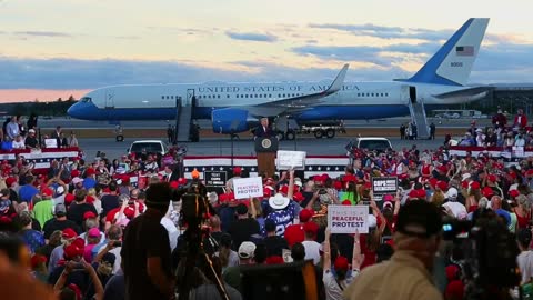 Trump carga contra Biden por no oponerse a las protestas raciales