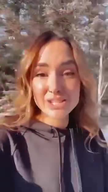 Funny parody: Hey I'm Canadian. Critics about Justin Trudeau's administration.