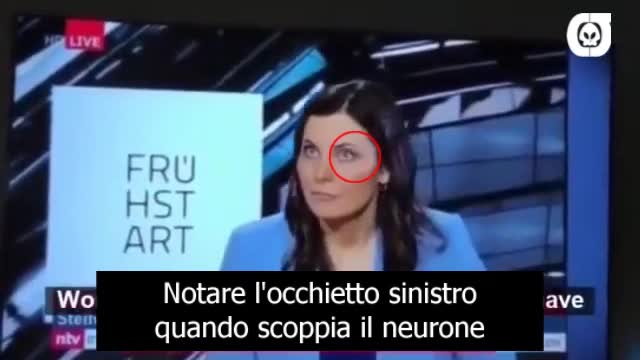 [Karma] La giornalista tedesca Clara Pfeffer collassa mentre promuove l'obbligo vaccinale.