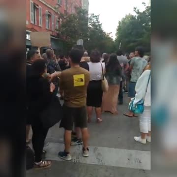 Córcega y Martinica también de pie