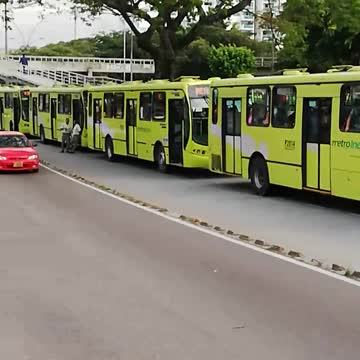 Video:Estudiantes de la UIS bloquean la Puerta del Sol en Bucaramanga 2
