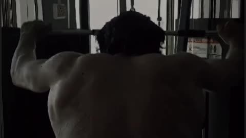 Back pulldowns for better back