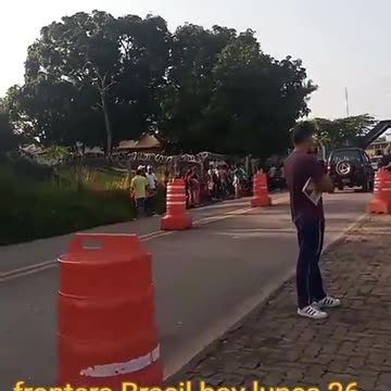 Mass Exodus Venezuela (2) | Check Description