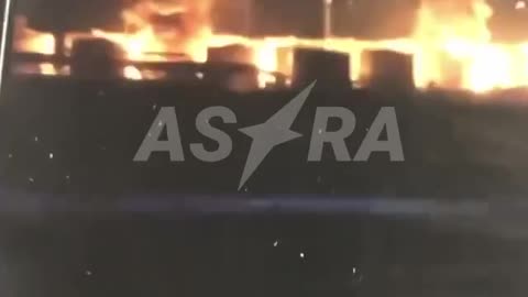 🔥🦅 Fuel tanks burn after UAV attack in Kamensky district of Rostov region!