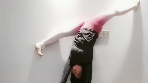 yoga shape, yoga handstand