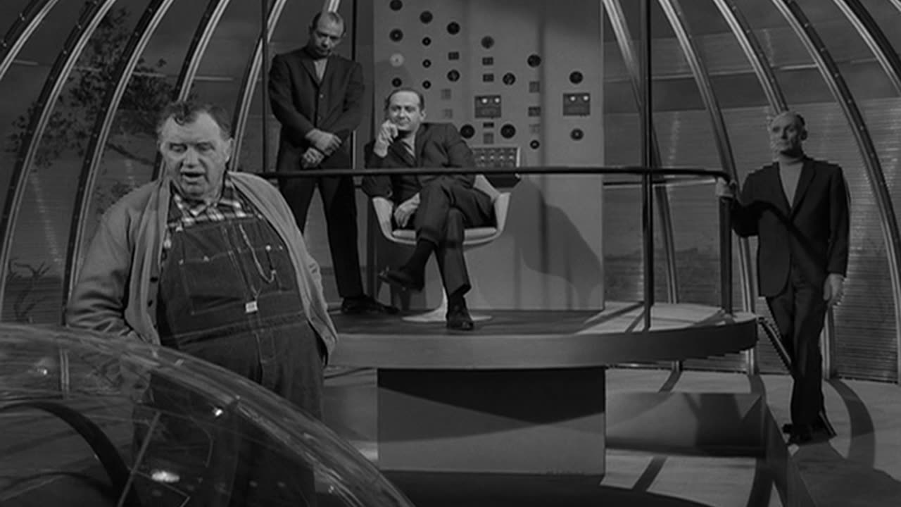 The Twilight Zone S03E30 Hocus Pocus And Frisby