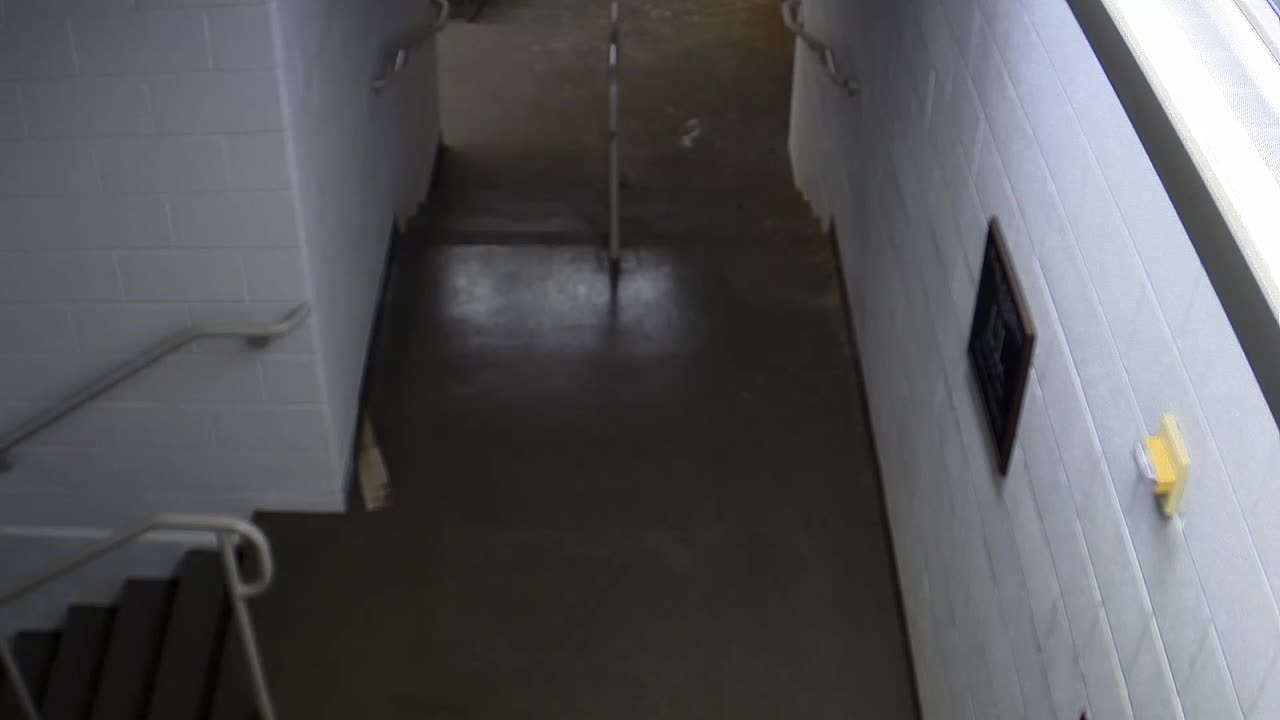 7187CVCULStair45North_2021-01-06_19h40min01s620ms.mp4