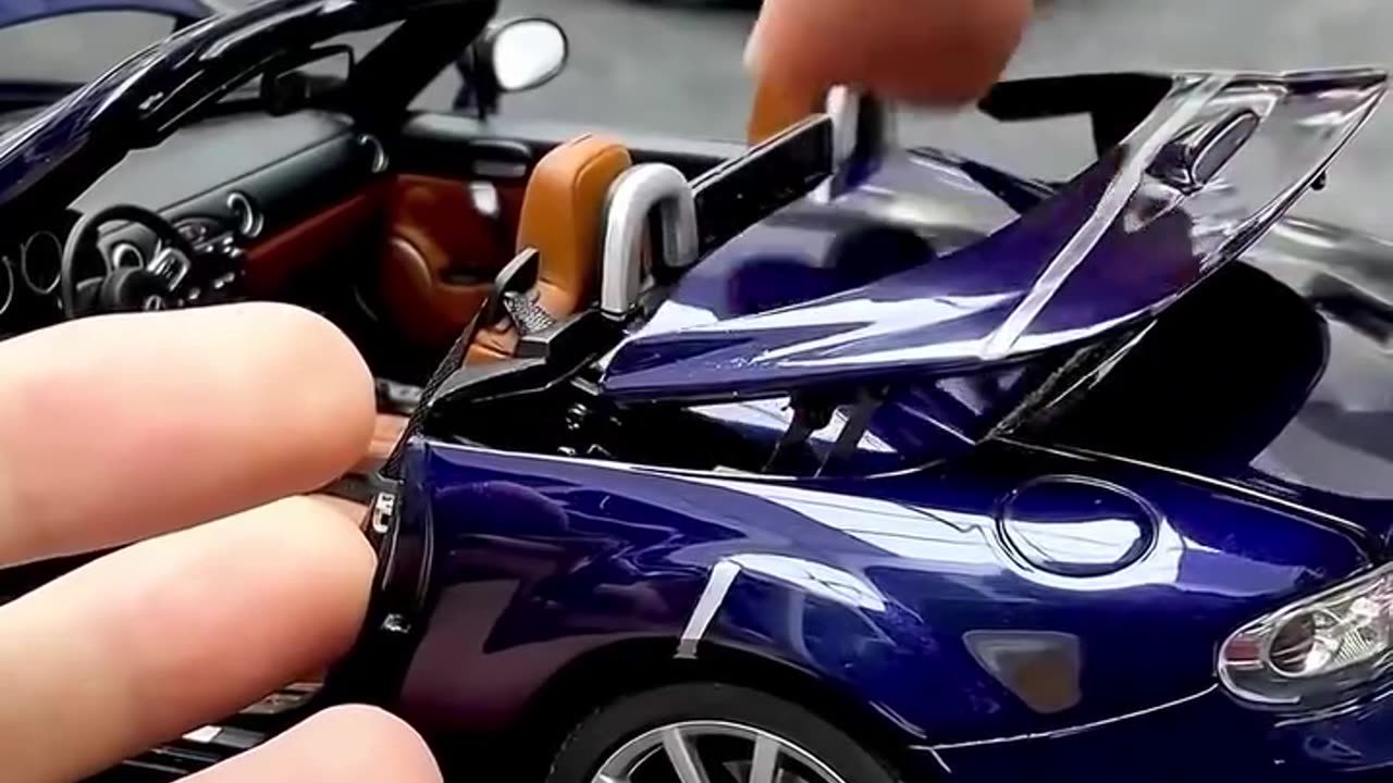 1:18 Mazda MX-5