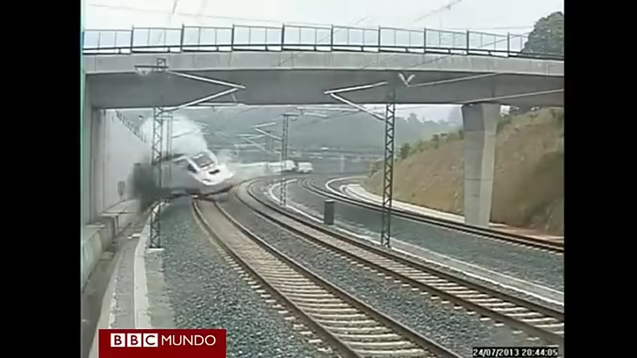 This is the moment of the train accident in Galicia
